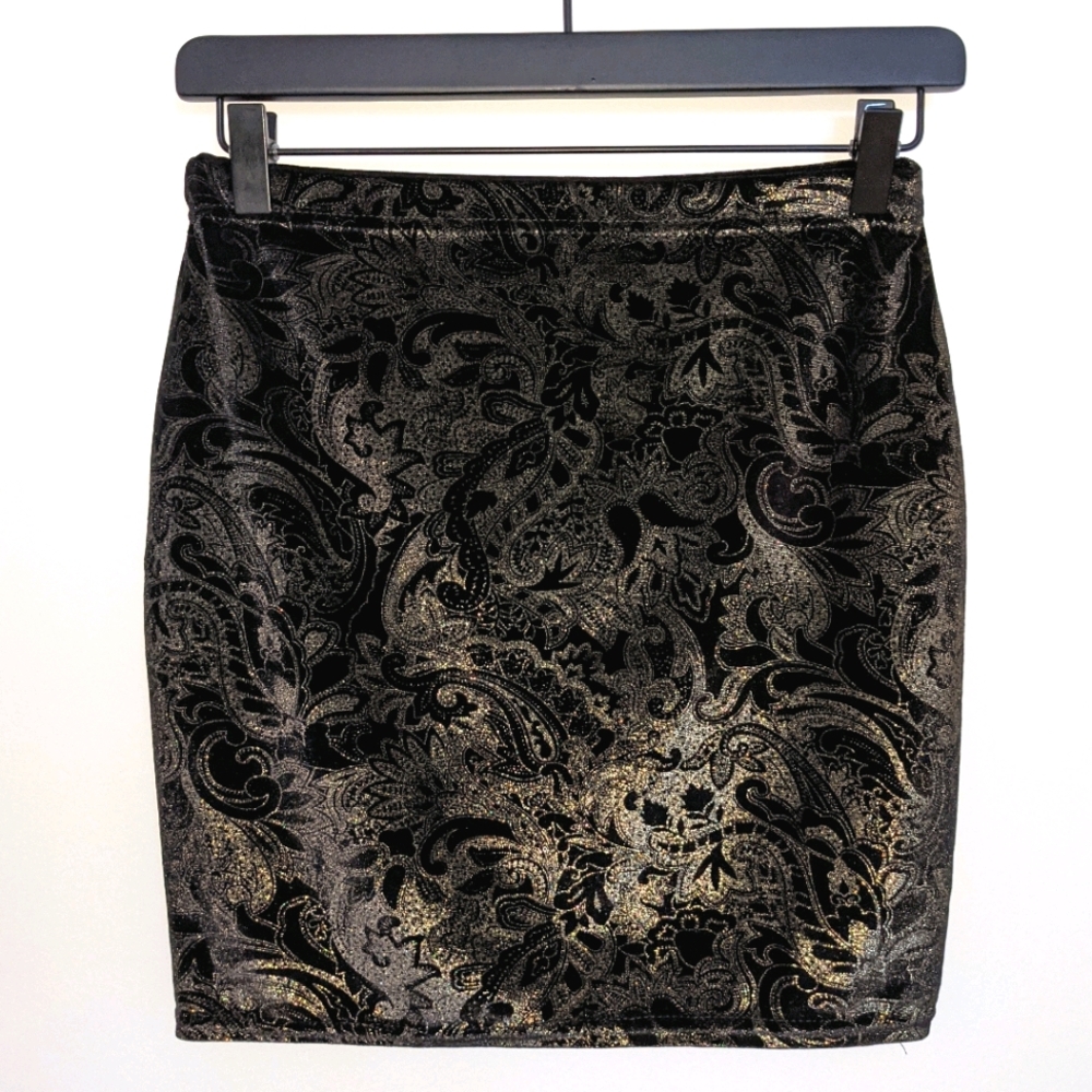 NWOT Velvet Bodycon Skirt